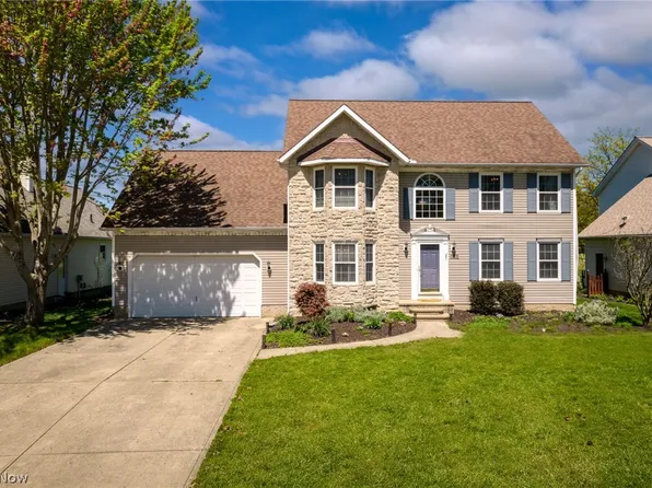 38615 N Bay Dr, Willoughby, OH 44094