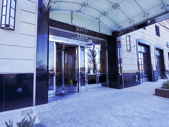 2nd image of 1160 S Michigan Ave APT 2303
