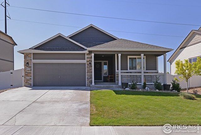 1st image of 979 Cherrybrook Dr