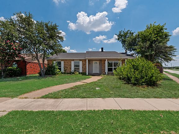 3rd image of 5601 Squires Dr