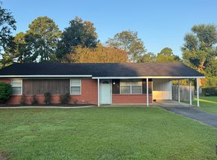 919 N Gholston St, Carthage, TX 75633