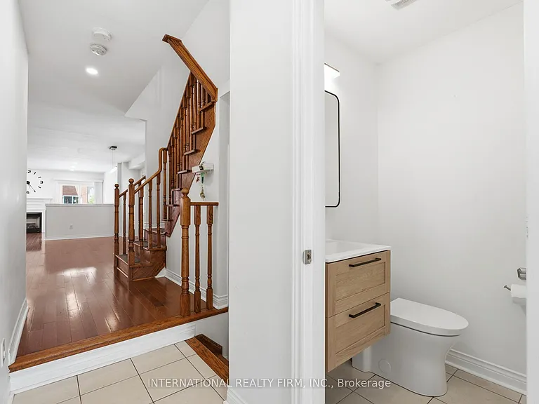 68 Old Orchard Cres — Photo 20