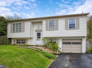 2520 Log Cabin Rd, York, PA 17408