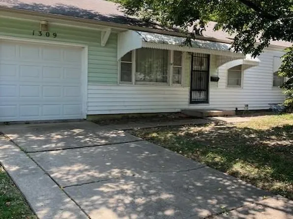 1309 N Atherton Rd, Independence, MO 64056