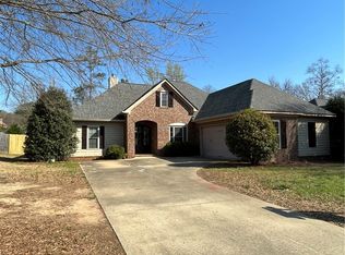 1927 Talcott Ct, Auburn, AL 36830