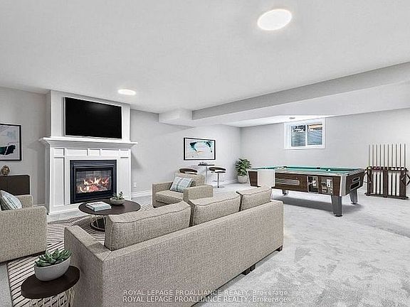 3rd image of 80 Riverside Trl