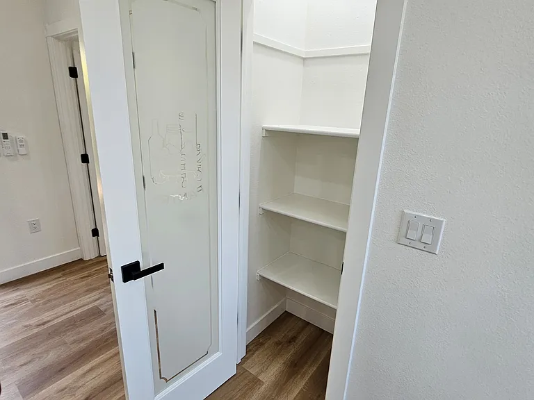 101 Randall Ave #B — Photo 10
