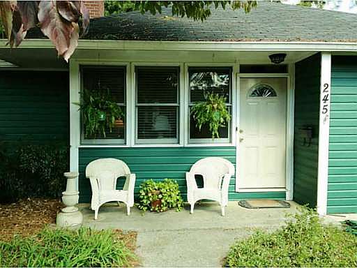 1st image of 245 Seminole Dr NE