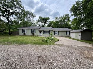1403 Branch St, Van Buren, AR 72956