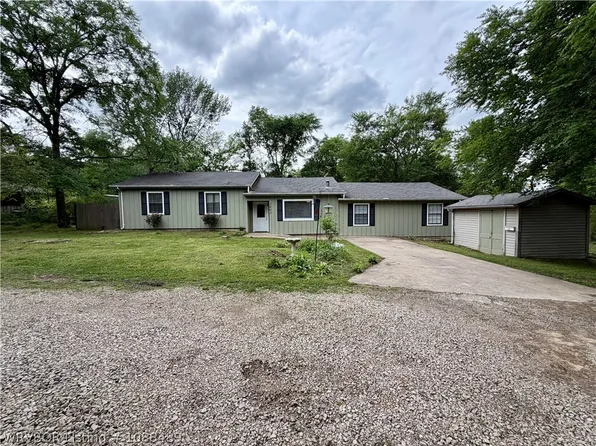 1403 Branch St, Van Buren, AR 72956