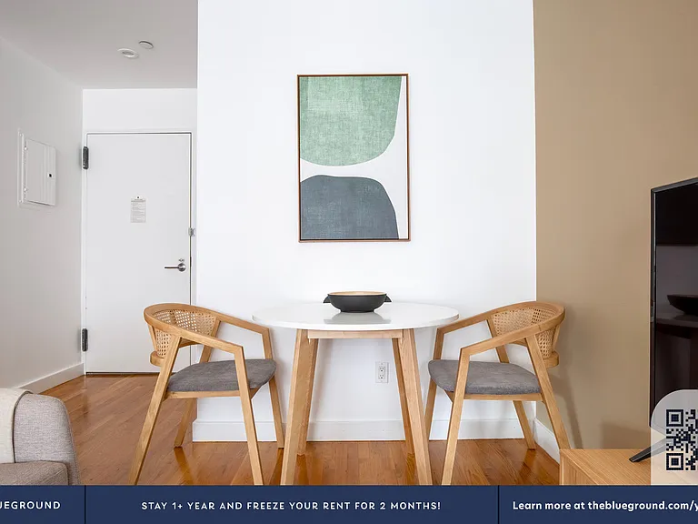 101 W 15th St #607 — Photo 6