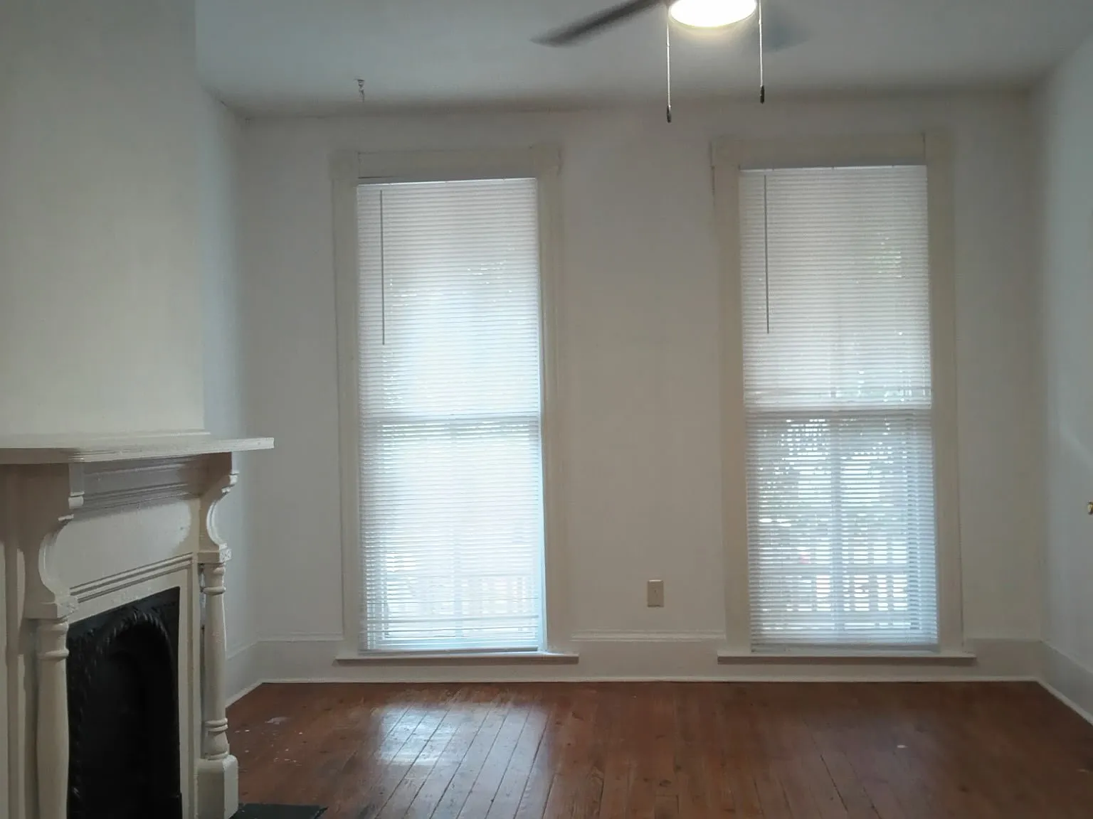 3 bed, 1.5 bath, 1656 sqft, $1,900 — Photo 4