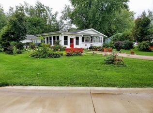 421 Betty Pl, Mount Morris, IL 61054