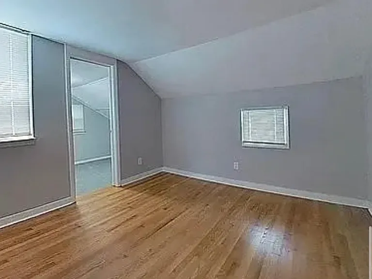 308 Schuyler St — Photo 5