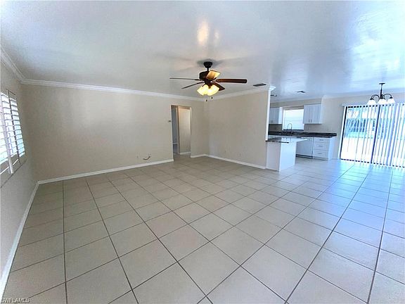 3rd image of 221 SE 19th Ln
