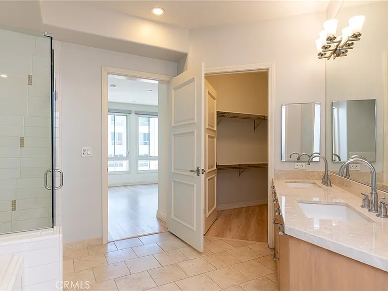 268 Caruso Ave — Photo 26