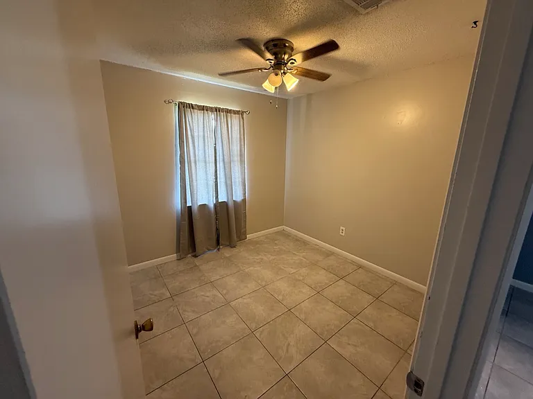 326 Barkwood Cir — Photo 12