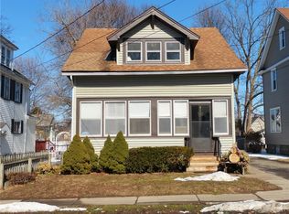 129 W Ivy St, East Rochester, NY 14445