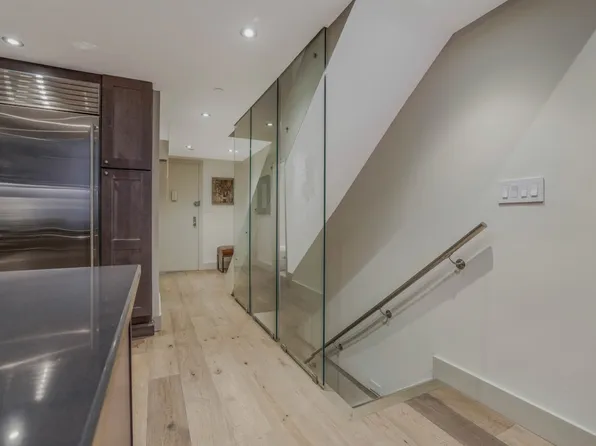 155 West 15th Street image 15 of 22