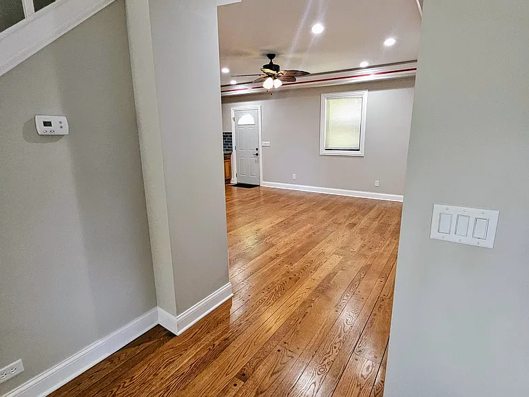 203 N Page St — Photo 9