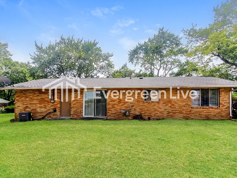 2137 Fairhaven Dr — Photo 14