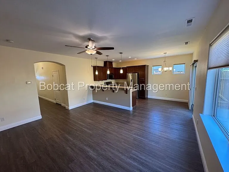 1226 Saltern Dr — Photo 6