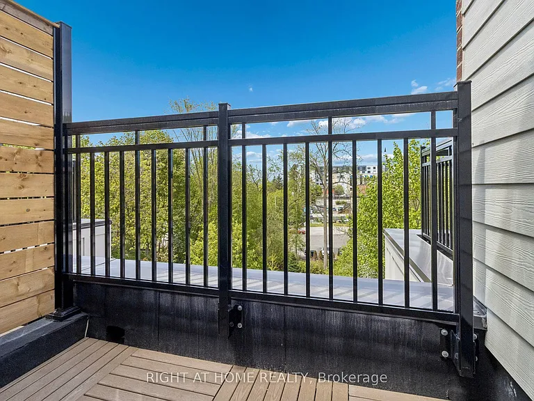 15100 Yonge St #206 — Photo 30