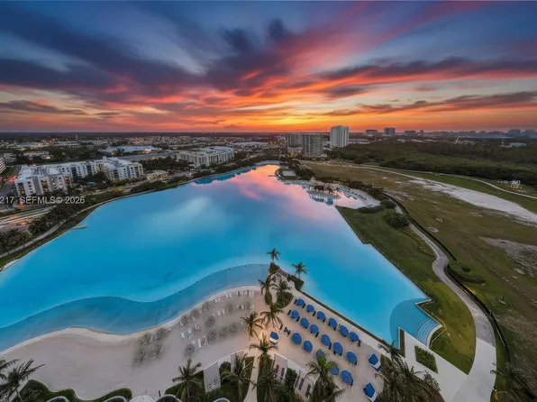 2411 Laguna Cir #2010, Miami, FL 33181