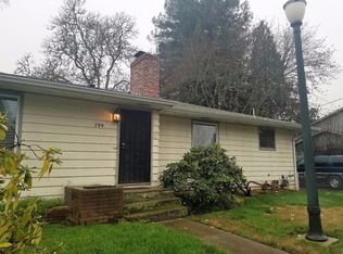 799 NE Wharton Dr, Grants Pass, OR 97526