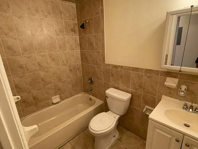 324 Clinton Ave #1L — Photo 7