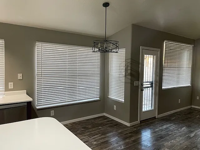6421 W Wahalla Ln — Photo 6
