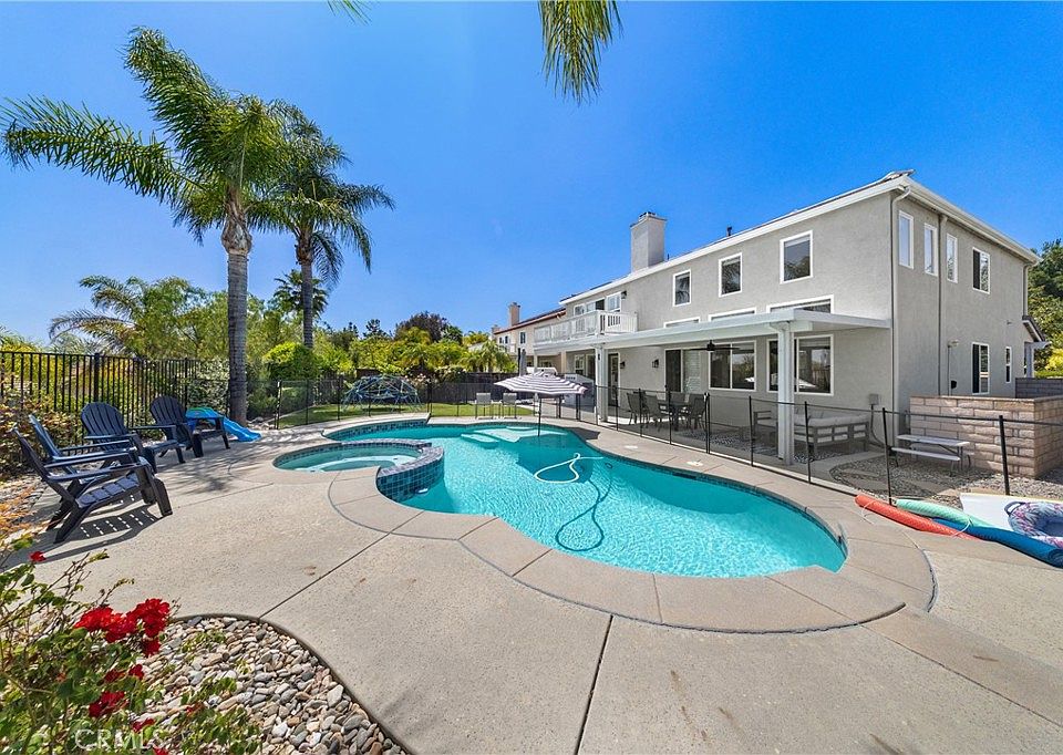 1st image of 32985 Novara Ct