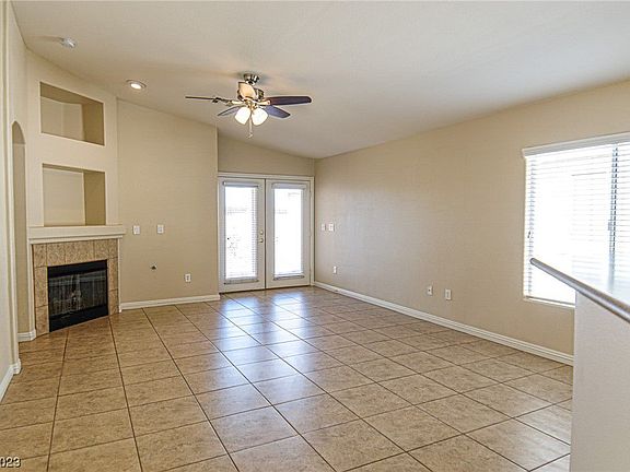 3rd image of 4365 Valley Quail Way