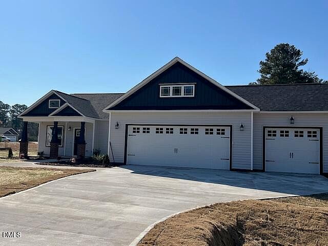 1st image of 100 Lynn Ln