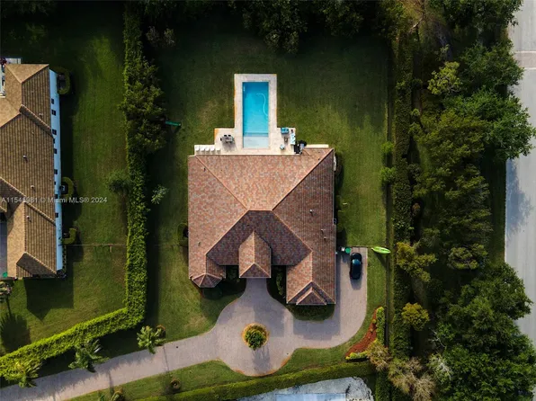 14681 N Jockey Cir N, Davie, FL 33330