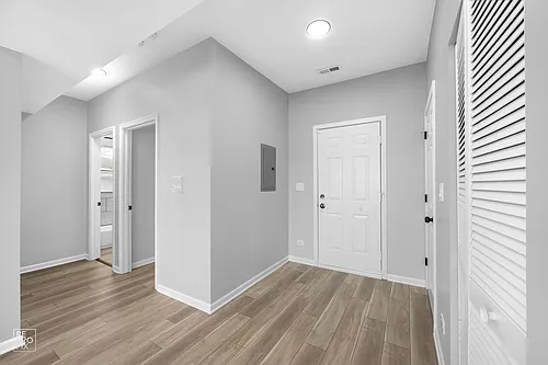 111 Garfield Ave Oak Park, IL 60304 Photo 1