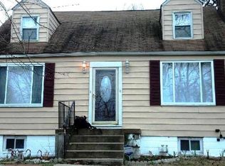 5724 Joan Ln, Temple Hills, MD 20748