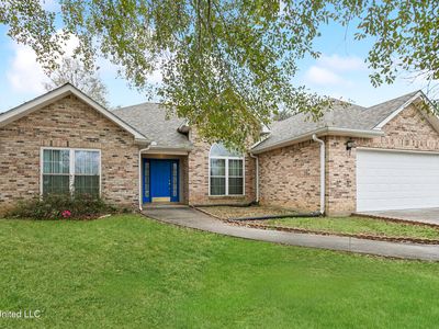 211 Hilltop Dr, Carriere, MS, 39426