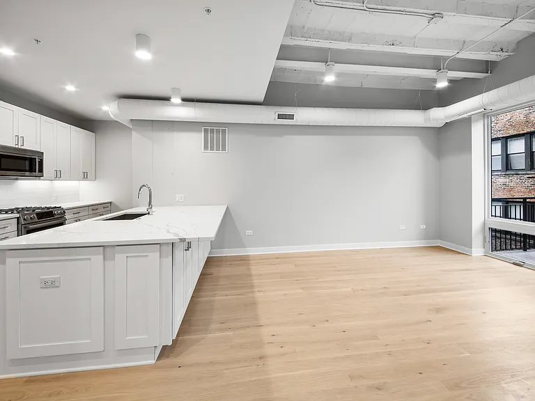 4637 N Ashland Ave #302 — Photo 7