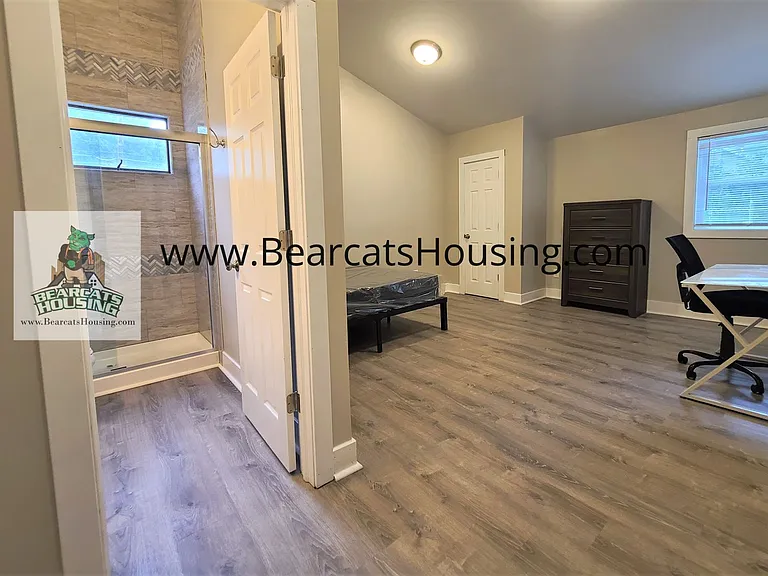 93 Chestnut St — Photo 15