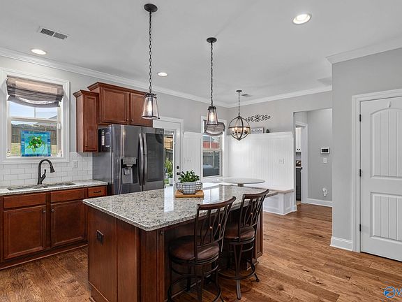 4th image of 2409 Bell Manor Dr SW