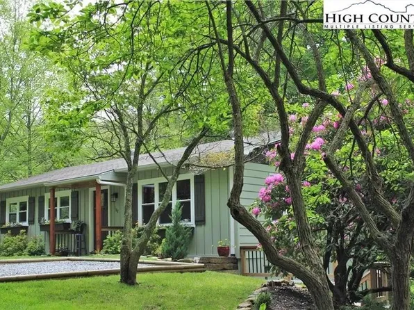 162 Horseshoe Dr, Boone, NC 28607