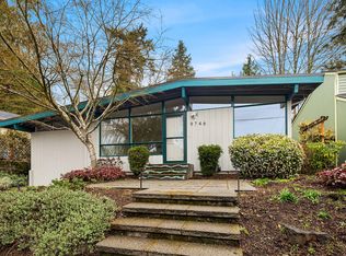 9746 46th Ave NE, Seattle, WA 98115