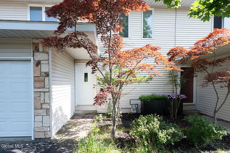 2nd image of 73 Velina Drive