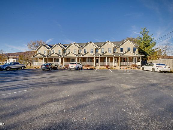 3rd image of 617 Highway 91 APT 5