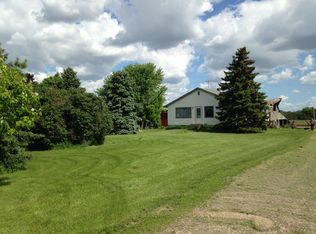 15920 Little Lake Rd, Center City, MN 55012