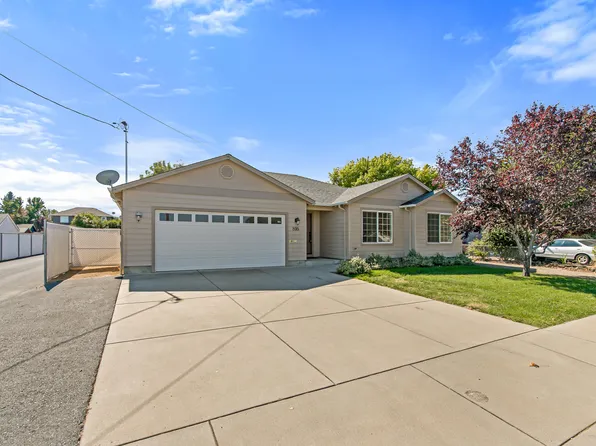 816 Ash St, Central Pt, OR 97502
