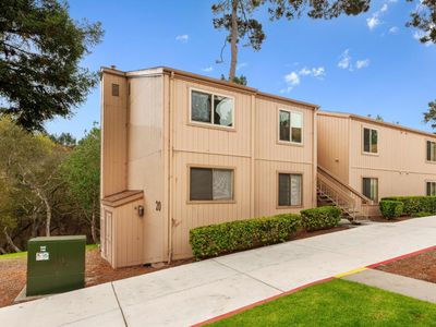 300 Glenwood Cir APT 400, Monterey, CA, 93940