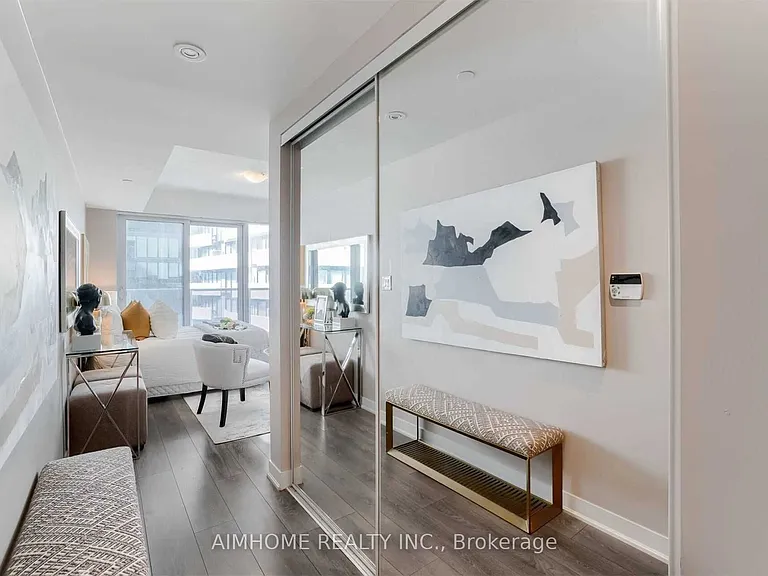 88 Harbour St #2611 — Photo 2