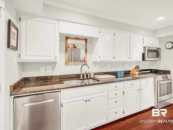5th image of 314 Gayfer Ct APT 1
